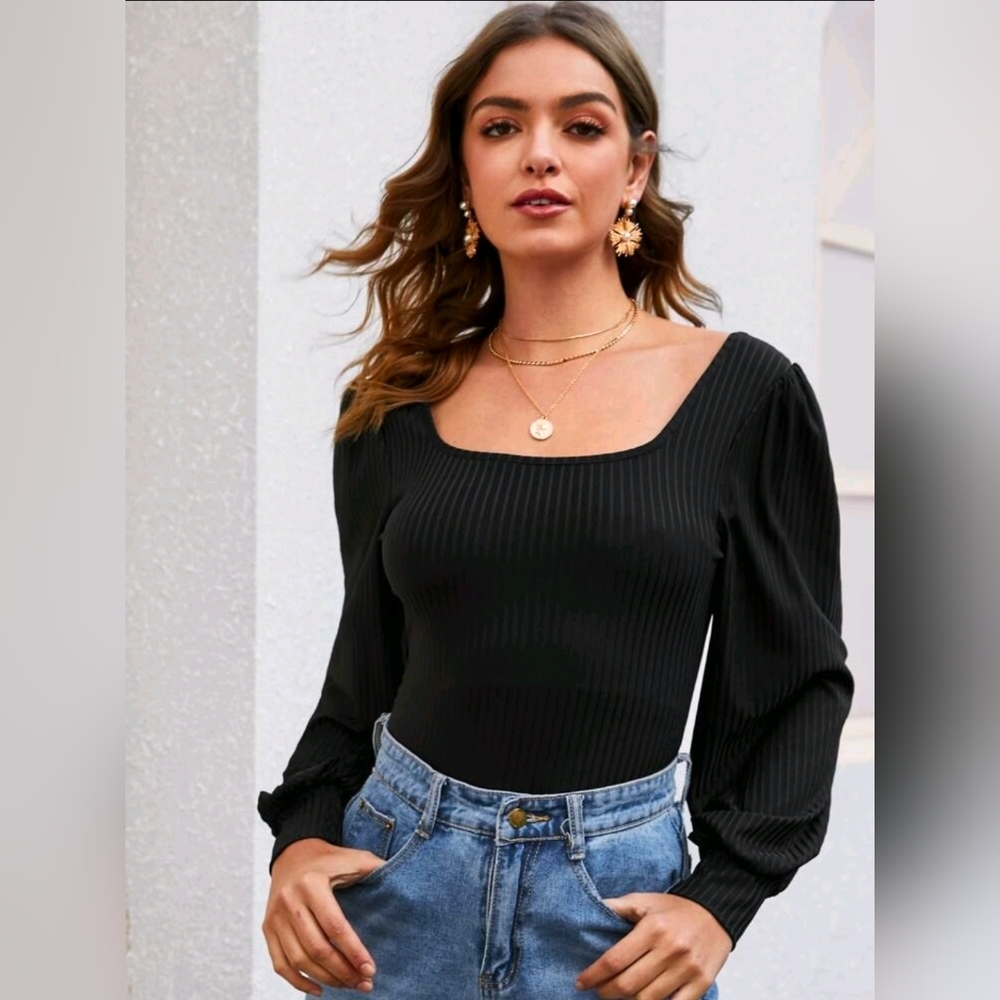 Chic Black Ribbed Square Neck Top with Puff Sleeves - Size S/M